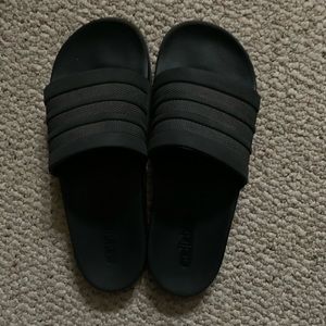 Black Adidas Slides in perfect condition
